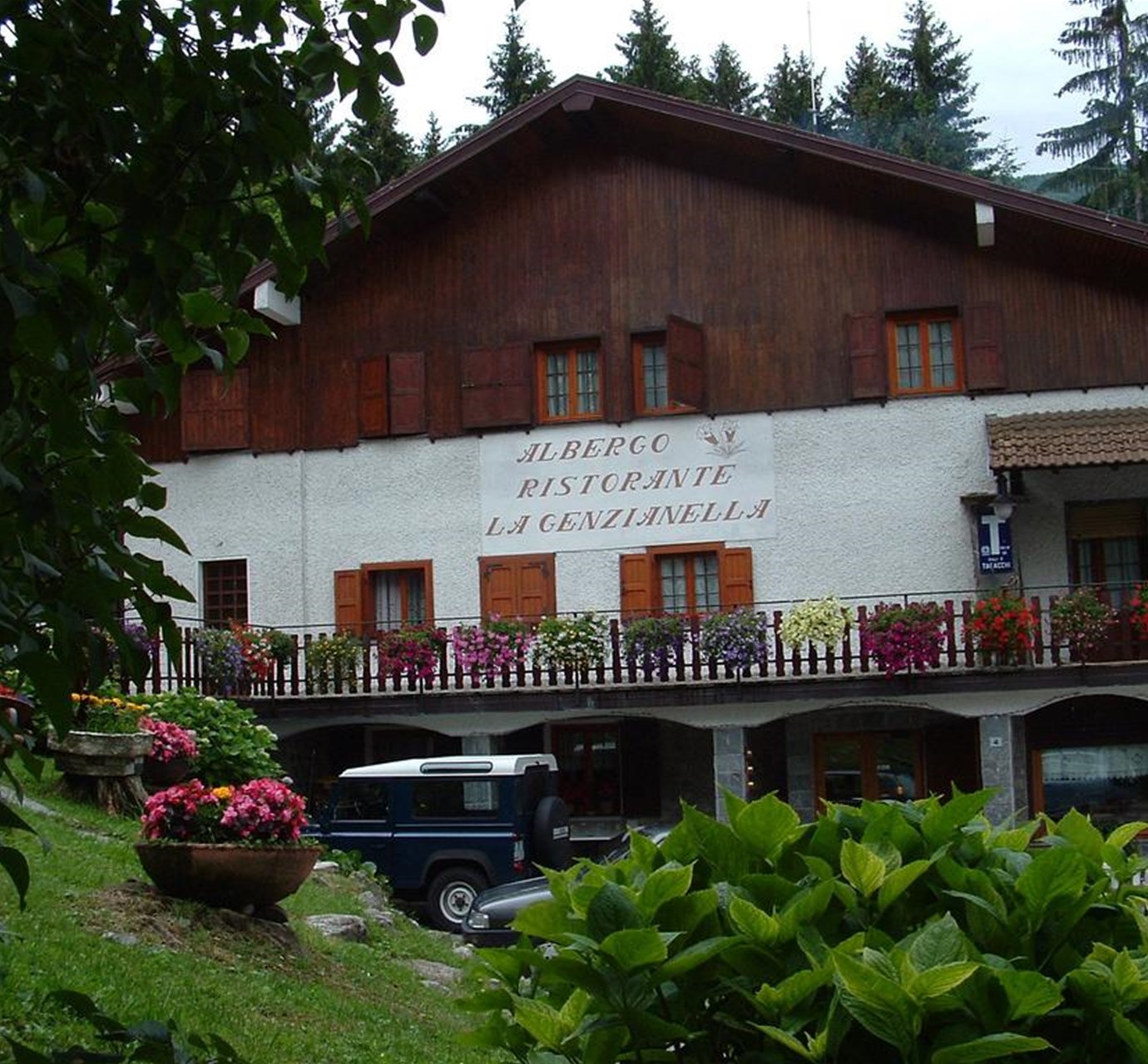 Albergo Ristorante La Genzianella